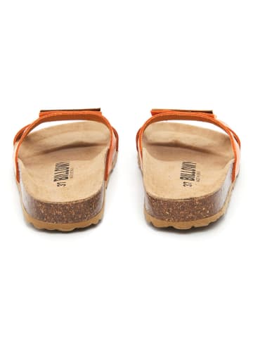 billowy Leder-Pantoletten in Orange