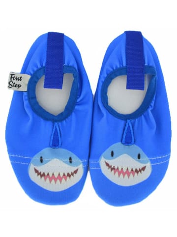 First Step Buty kąpielowe "Shark" w kolorze niebieskim