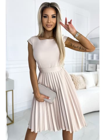 numoco Kleid in Beige