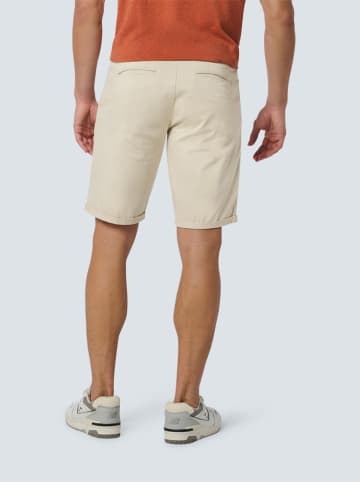 No Excess Shorts in Creme
