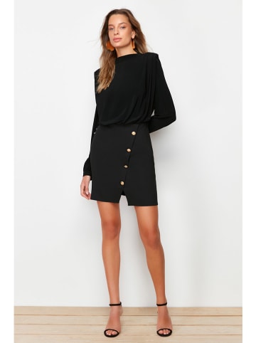 trendyol Kleid in Schwarz
