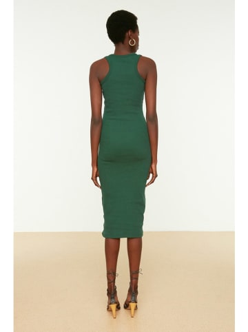 trendyol Kleid in Grün