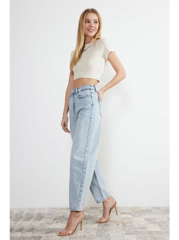 trendyol Jeans - Tapered fit - in Hellblau
