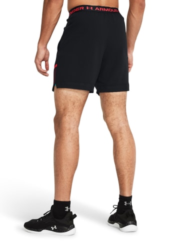 Under Armour Trainingsshorts "Vanish Woven" in Schwarz