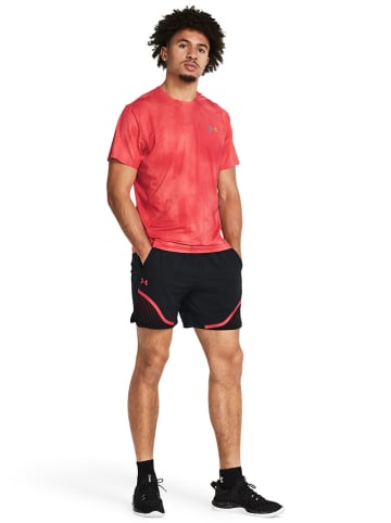 Under Armour Trainingsshorts "Vanish Woven" in Schwarz