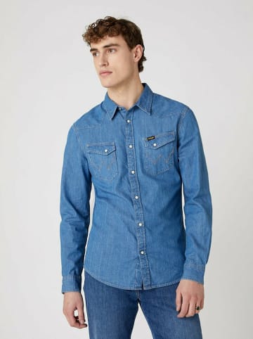 Wrangler Koszula dżinsowa w kolorze niebieskim