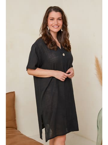 Curvy Lady Kleid in Schwarz