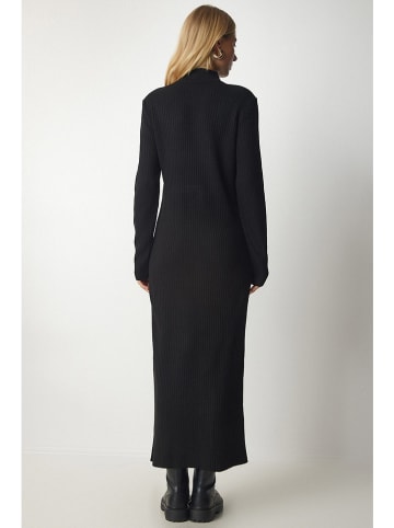 Happiness Istanbul Strickkleid in Schwarz