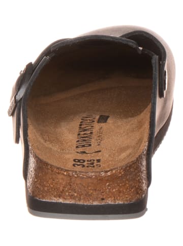 Birkenstock Skórzane chodaki "Boston" w kolorze czarnym