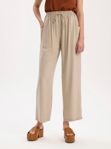 BGN Hose in Beige