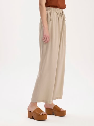 BGN Hose in Beige