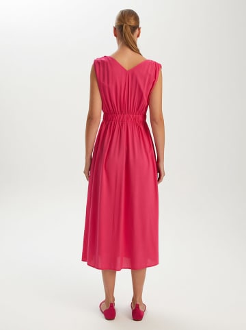 BGN Kleid in Fuchsia