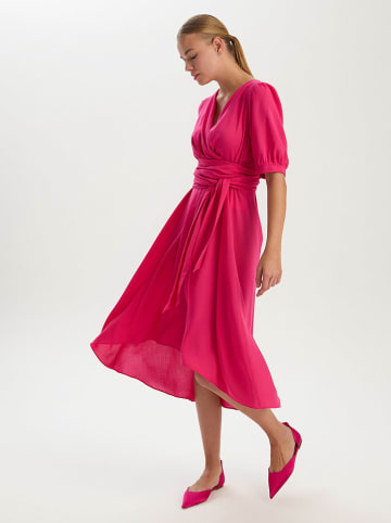 BGN Sukienka w kolorze różowym