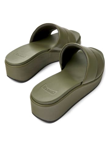 Camper Leder-Keilpantoletten in Khaki
