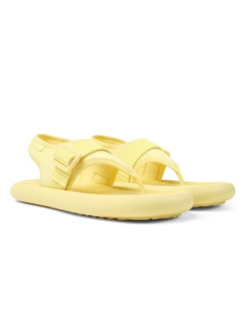Camper Teensandalen geel