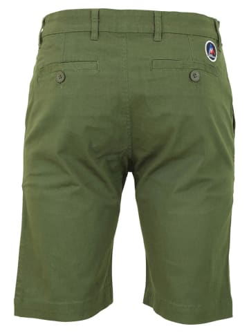 Peak Mountain Shorts in Grün
