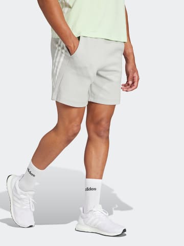 adidas Szorty dresowe w kolorze szarym