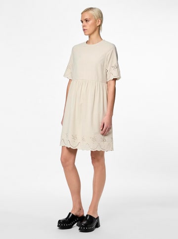 Pieces Kleid in Creme