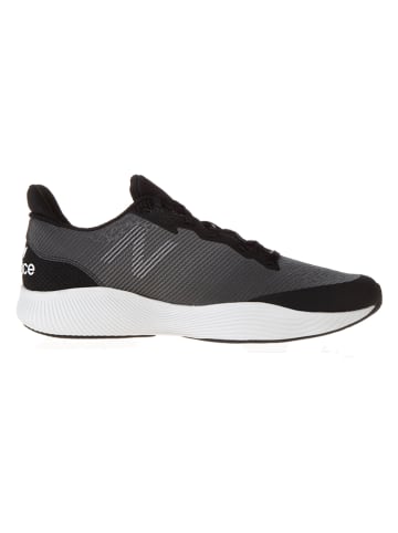 New Balance Buty sportowe "Fuel Cell Shift Trainer" w kolorze czarnym