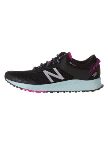 New Balance Buty "Arishi Trail GTX" w kolorze czarnym do biegania w terenie