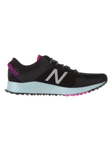 New Balance Buty "Arishi Trail GTX" w kolorze czarnym do biegania w terenie
