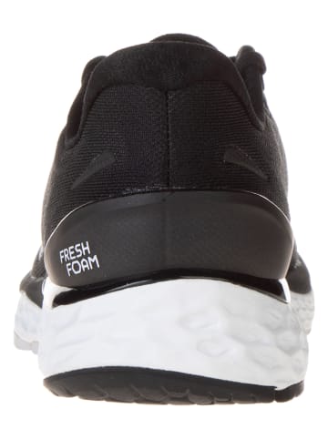 New Balance Buty "Tech Run Solvi v4" w kolorze czarnym do biegania