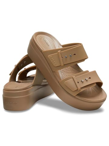 Crocs Slippers "Brooklyn Buckle Low Wedge" kaki
