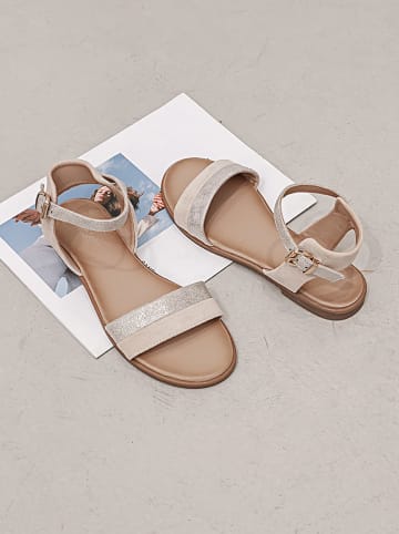 Sixth Sens Sandalen in Beige
