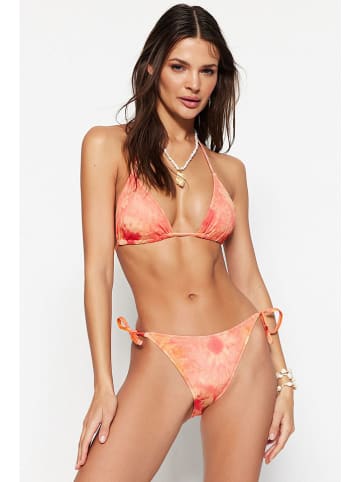 trendyol Bikini in Orange/ Gelb
