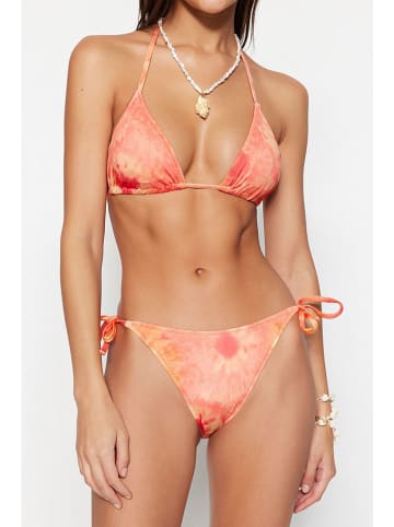 trendyol Bikini in Orange/ Gelb