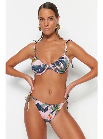 trendyol Bikini w kolorze jasnoróżowym