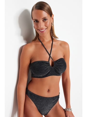 trendyol Bikini-Oberteil in Schwarz