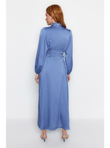 trendyol Kleid in Hellblau