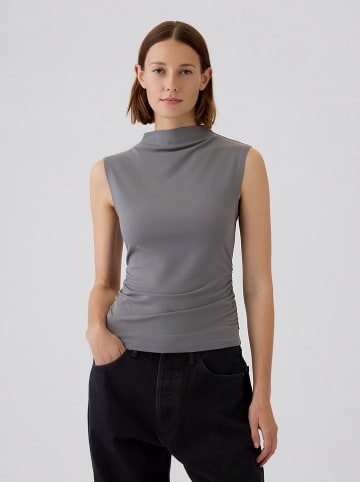 GAP Top in Grau