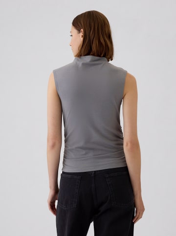 GAP Top in Grau