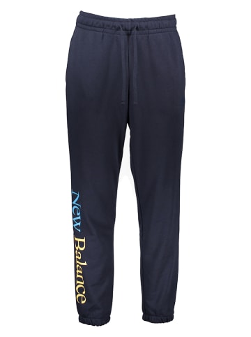 New Balance Sweatbroek "Essentials Celebrate" donkerblauw