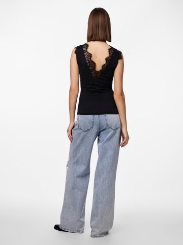 Pieces Top "Ilu" in Schwarz
