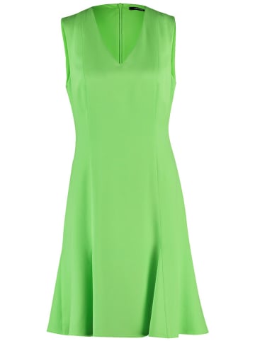 TAIFUN Kleid in Grün