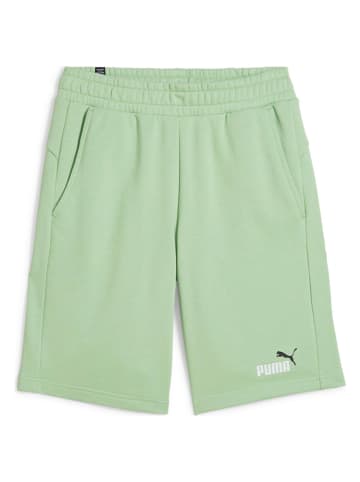 Puma Sweatshorts "ESS+ 2" in Grün