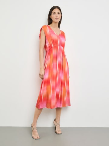 Taifun by Gerry Weber Kleid in Pink/ Lila