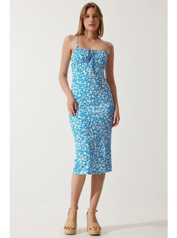 Happiness Istanbul Kleid in Hellblau