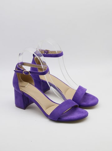 Belucci Sandały w kolorze fioletowym