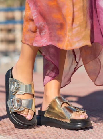 Bellucci Pantoletten in Gold