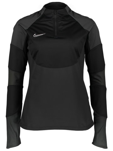 Nike Trainingsshirt in Schwarz