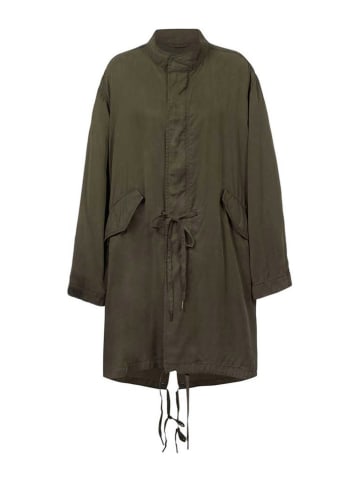 Herrlicher Übergangsmantel in Khaki
