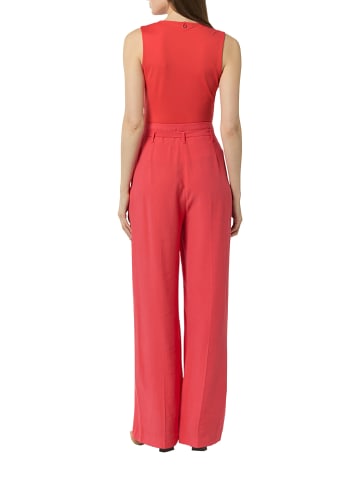 comma Top in Rot