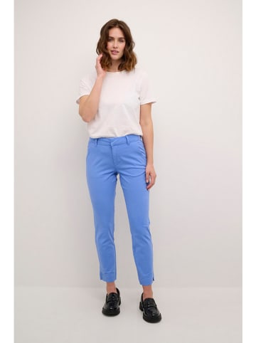 Kaffe Chino in Hellblau