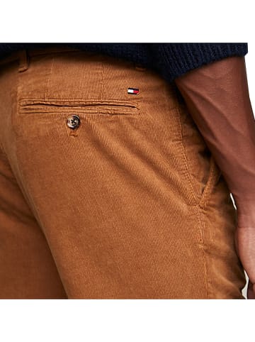 Tommy Hilfiger Spodnie chino w kolorze karmelowym