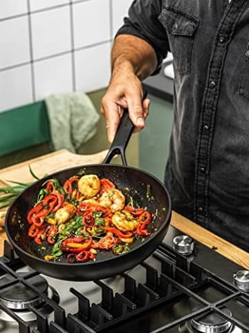 KitchenAid Wokpfanne "Classic Forged" in Schwarz - Ø 28 cm