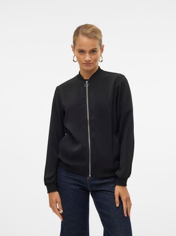 Vero Moda Blouson in Schwarz